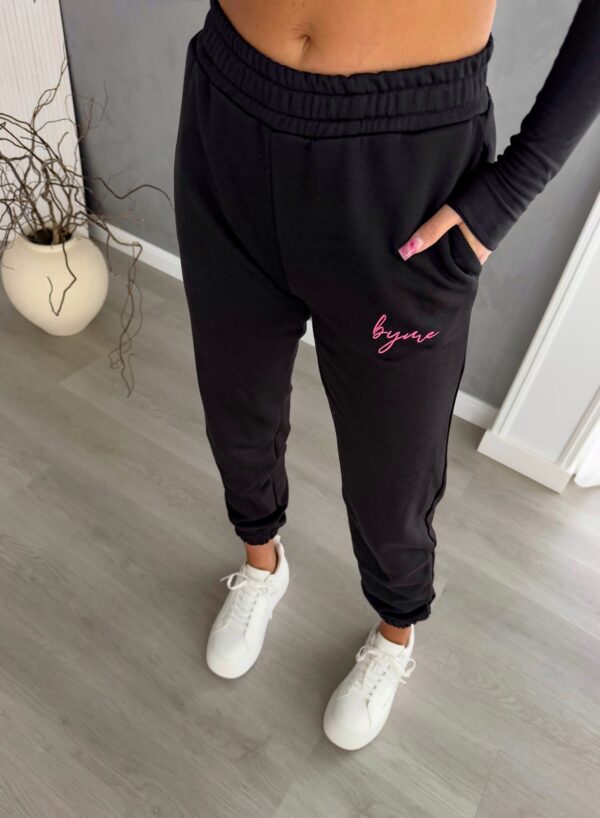 Spodnie dresowe PINK LOGO - czarne - obrazek 4