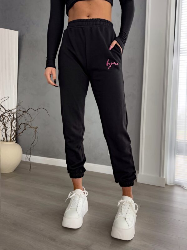 Spodnie dresowe PINK LOGO - czarne - obrazek 11