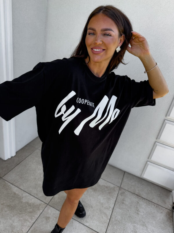 Tuniko sukienka t-shirt COLA - czarna - obrazek 7